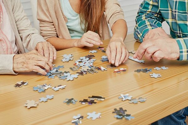 Zoetermeer: Puzzelcafé in de ‘Week van de Verbinding’